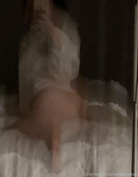 vampireneee sex star photos