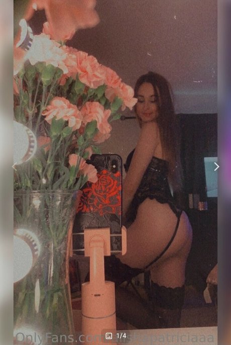 Alisha Wallace pretty star pic