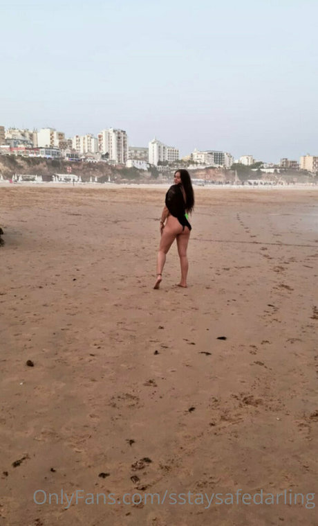 sstaysafedarling star nude picture