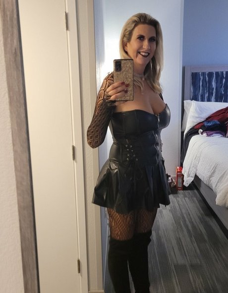 lexy rose art star galleries