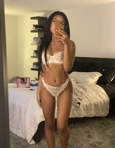 eating onlyfans sex photo