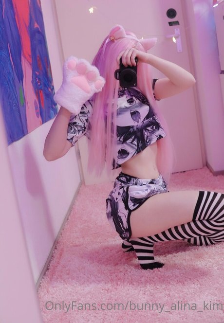 Alina Kim model free pic