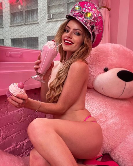 Cody Renee Cameron model nice images