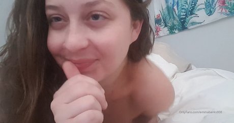 Emma Banks pornstar naked photos