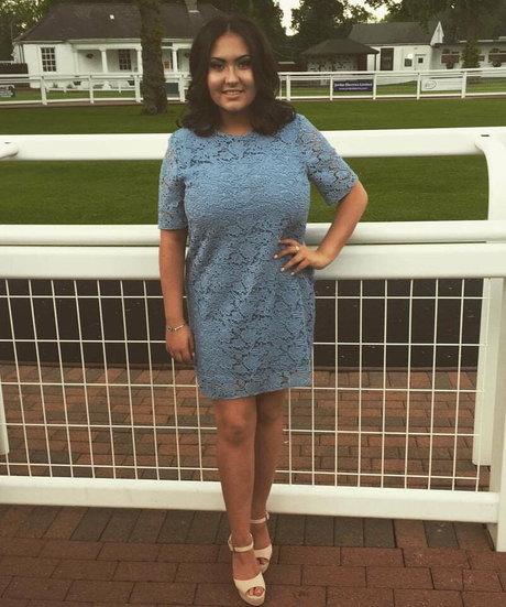 Hugekcups pornographic star gallery