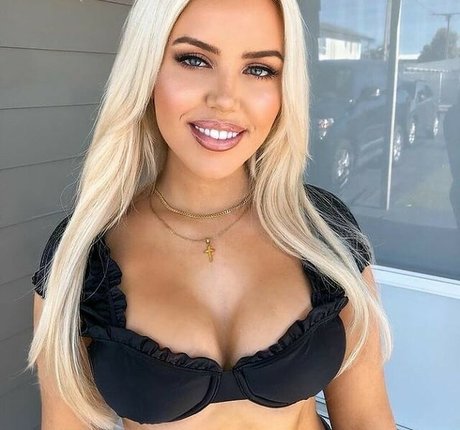 Sarah Sinclair pornstar sex pictures