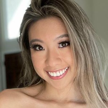 ainsleyace hd pornstar photo