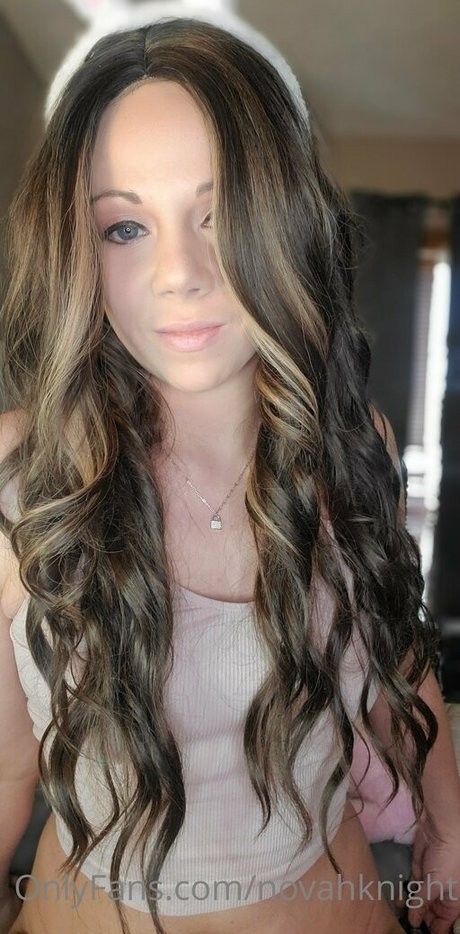 novahknight naked star pic