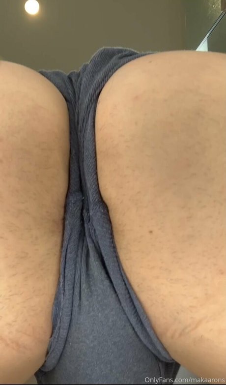 makaarons nude actress gallery