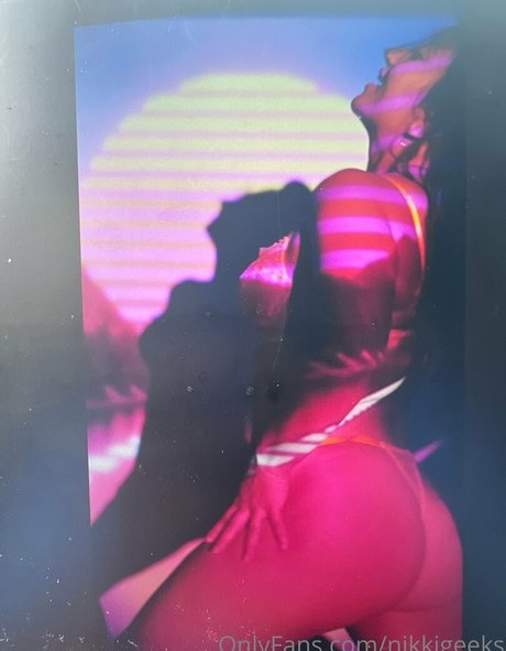 NikkiGeeks model art image
