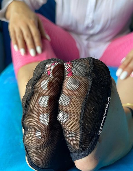 deedeericanfeet beautiful pornstar photo