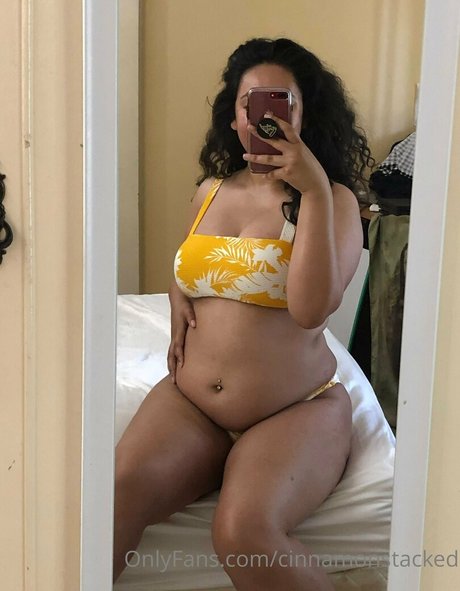 cinnamonstacked pornstar erotic images