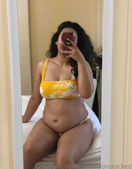 cinnamonstacked pornstar exclusive pic