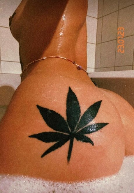 FoxyBebe420 free star picture