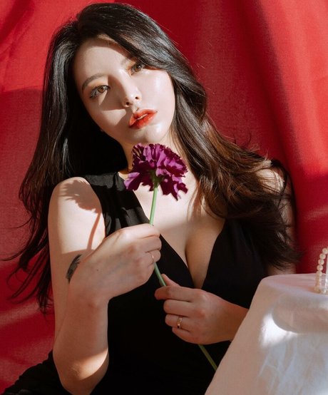 jjj8532 exclusive actress picture