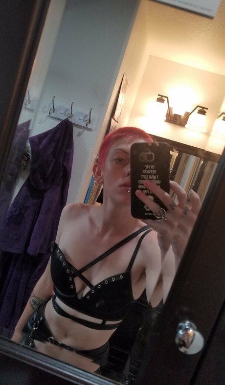 sadisticunagi porn model picture