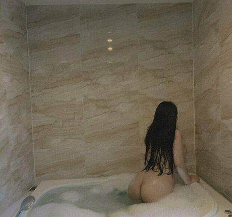 dexnxgx92 porn model images