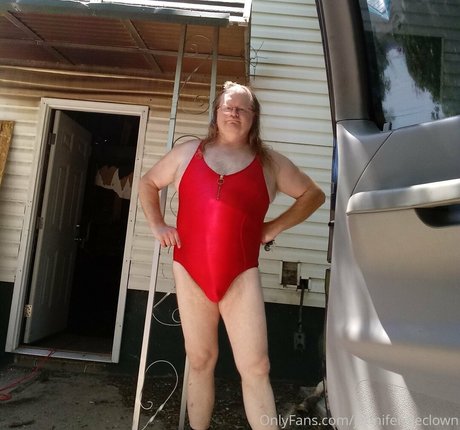 jenniferpieclown sex model pic