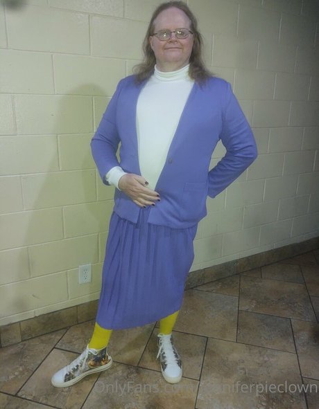 jenniferpieclown adult model photos