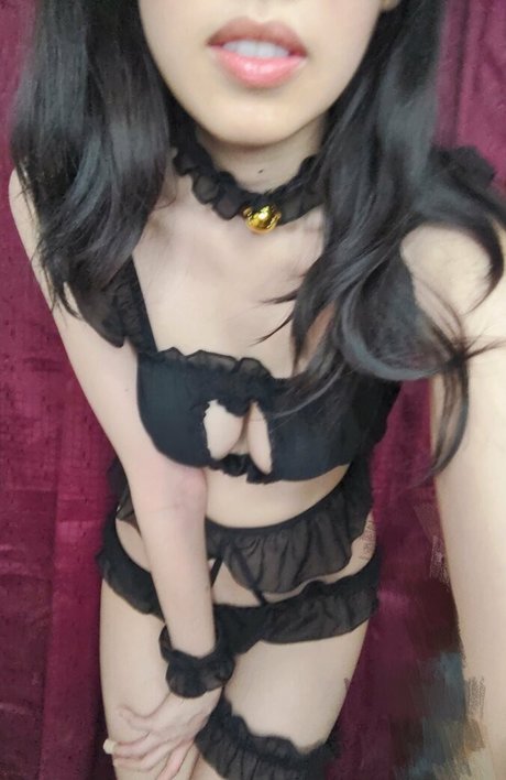 blonde shemale onlyfans free photo