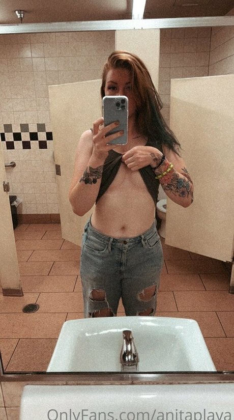 Anita Playa model art photo