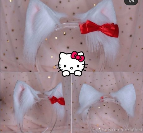 unklothed exclusive actress photo