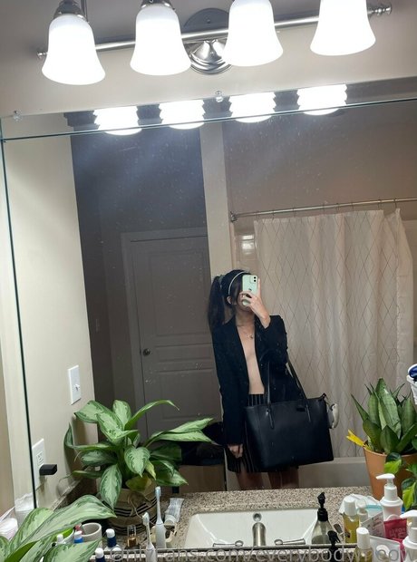 everybodymeow model art images