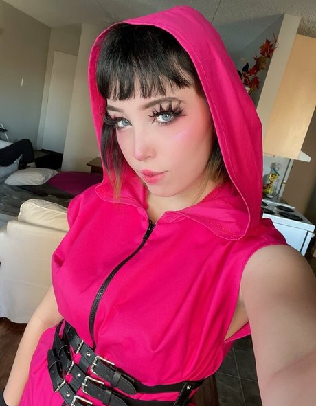 mahoupriest model free images