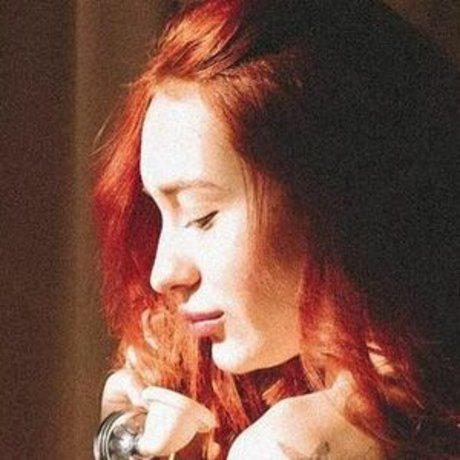 ihtiandraa xxx actress gallery