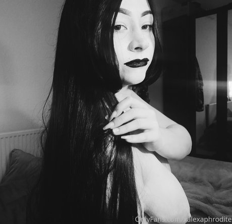 xalexaphrodite naked actress photos