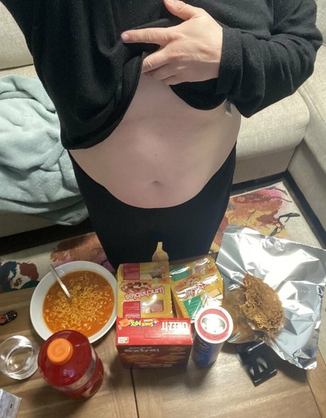 thatoneamy31 model exclusive img