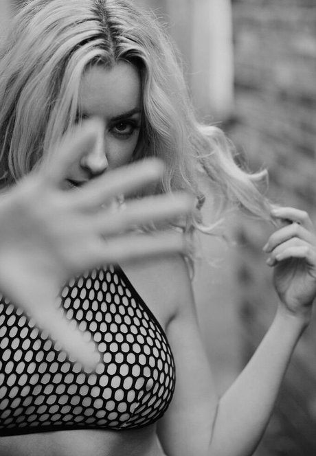 Grace Fae art pornstar galleries