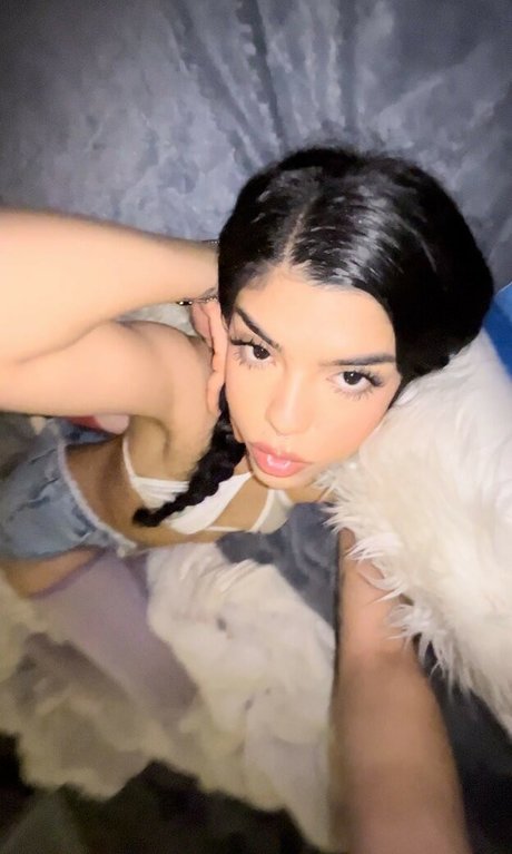 cyberiariley star nude pics