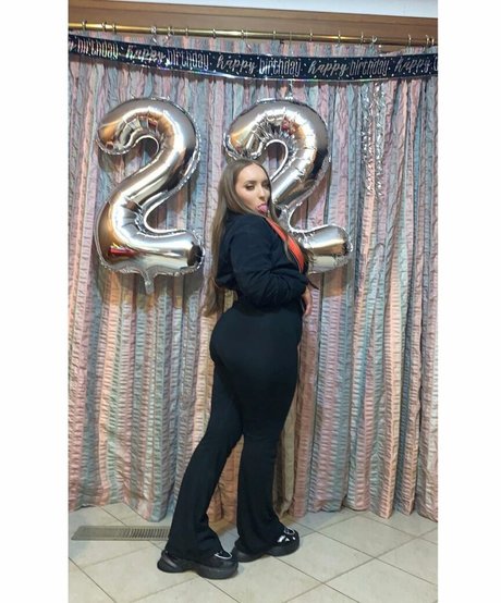 Dannielle Ashurst star hd photos