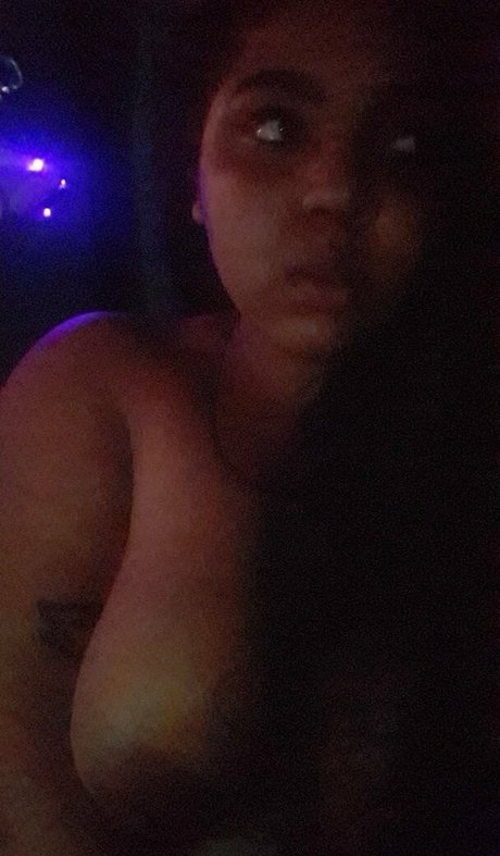 car onlyfans pretty picture