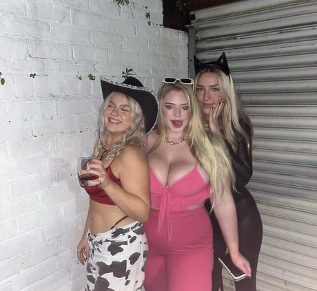 Hollie H hot star galleries