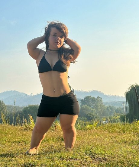 Jomini Dancer pornstar free pictures