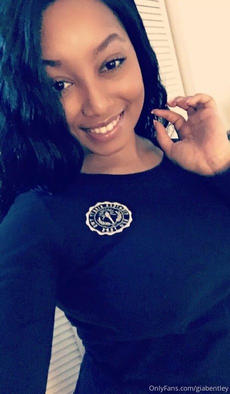 giaonlyfans pornstar beautiful img