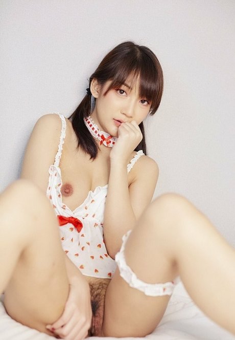 Yukino model naked archive