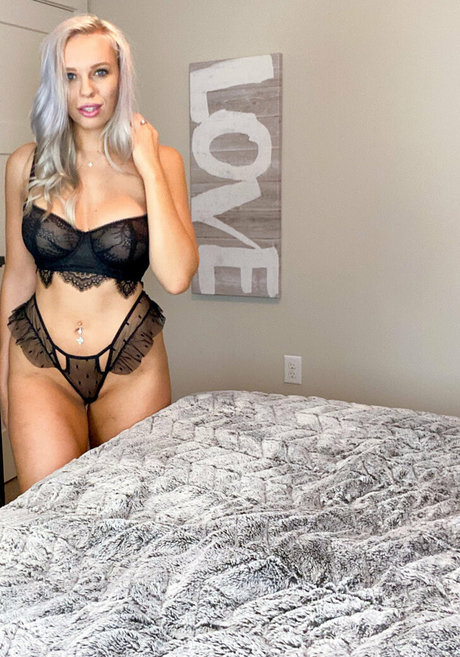 layla bunni model xxx image