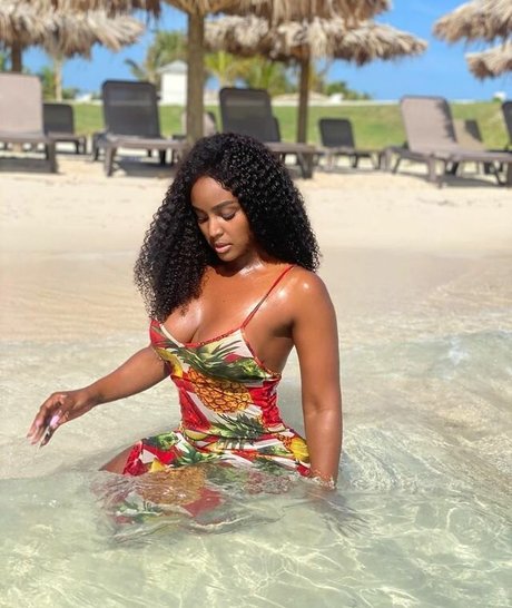 Amara La Negra erotic actress photo