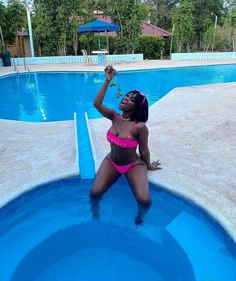 Amara La Negra pornstar free galleries