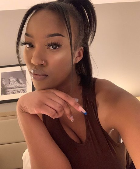 thecleopatraway star free img