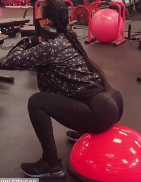 Mari Takahashi hot star photos