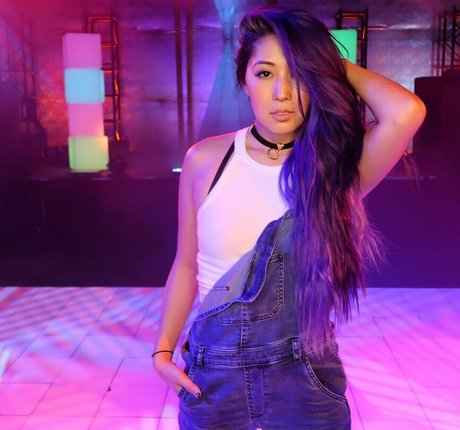 Mari Takahashi hd pornstar galleries