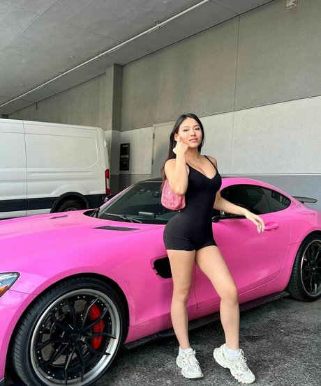 Kezia S model adult picture