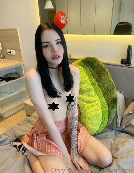 kateumarru adult model pictures