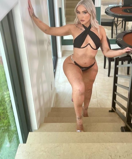 Tauruslillith star hot picture