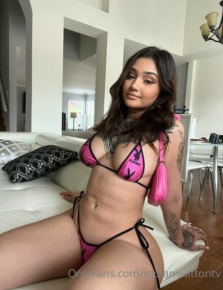 MulanVuitton pornstar hd photos