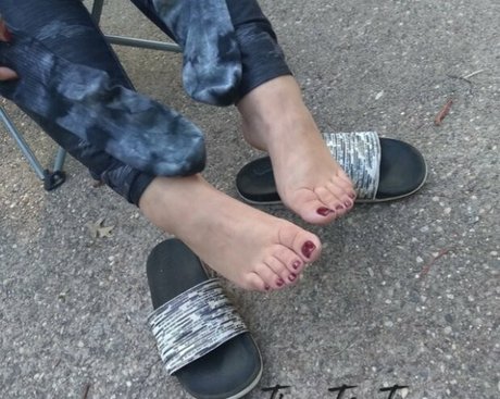 tinytoetracy pornstar pretty img